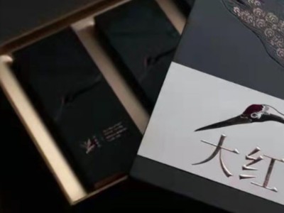 黑色系茶葉包裝盒，簡(jiǎn)約而不失高檔